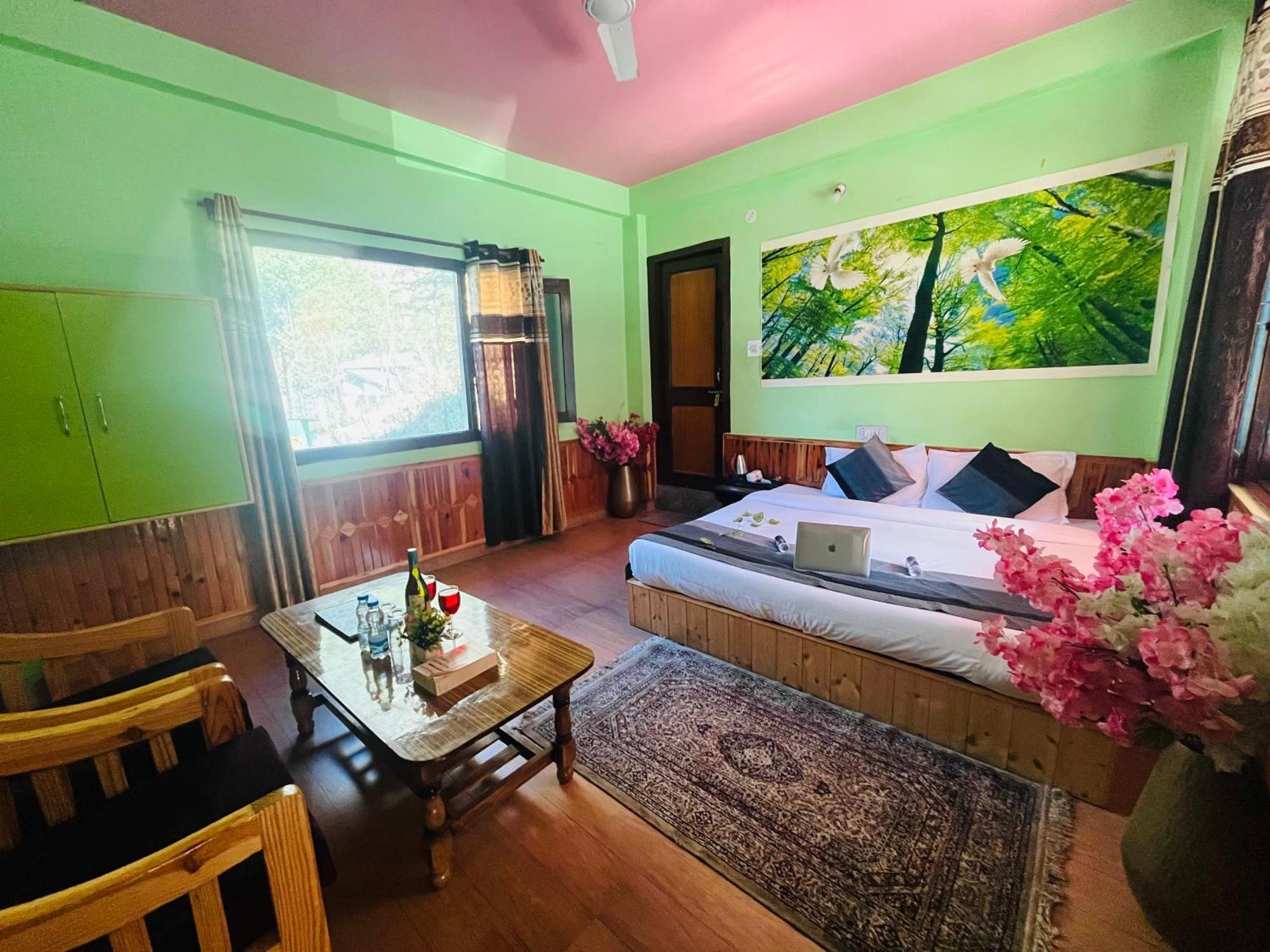 Hotel Dream Valley Kasol #Near Mall Road #River View #Parking #Gaming Zone #Open Terrace #Restaurant Eksteriør bilde
