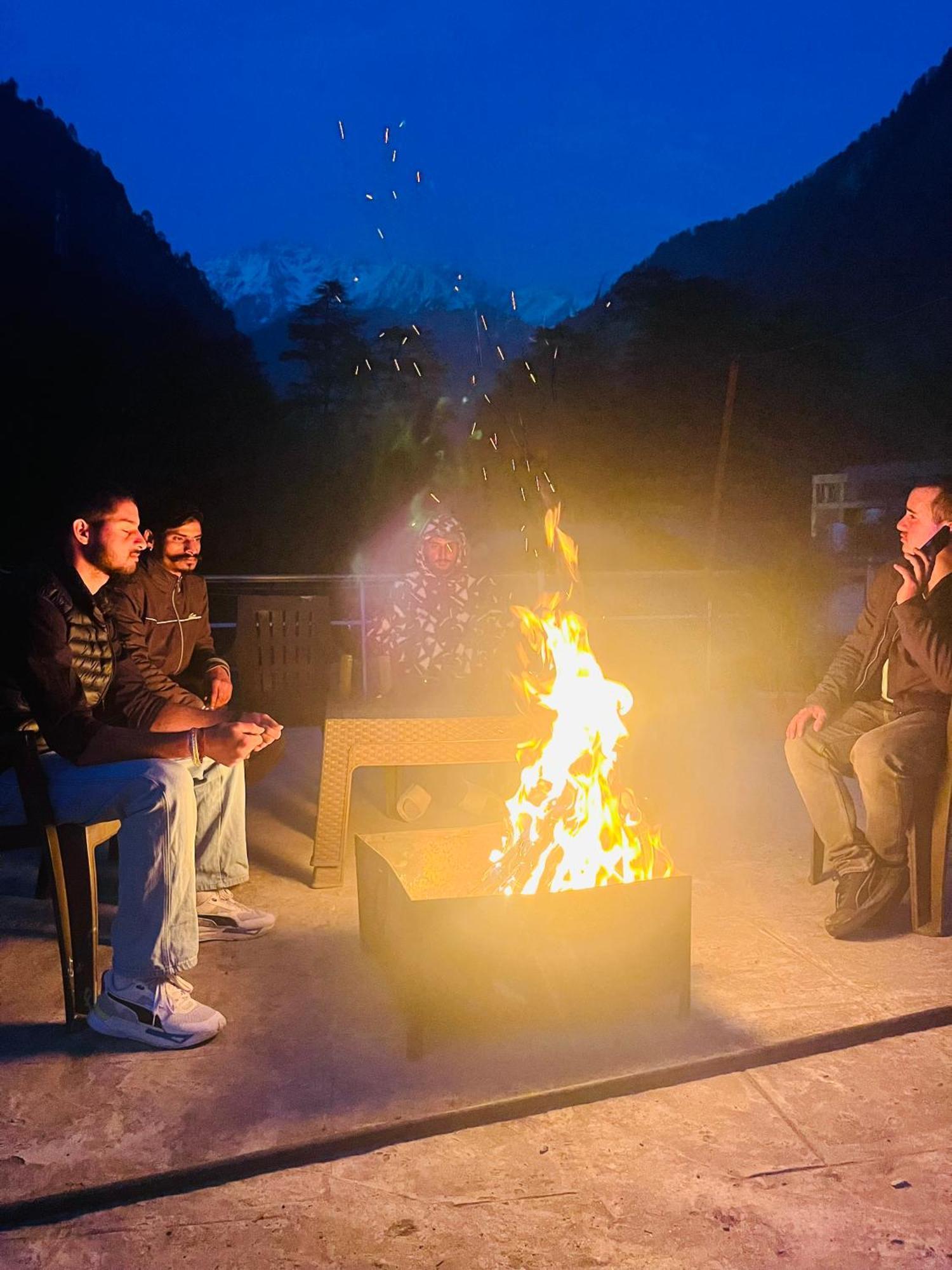 Hotel Dream Valley Kasol #Near Mall Road #River View #Parking #Gaming Zone #Open Terrace #Restaurant Eksteriør bilde