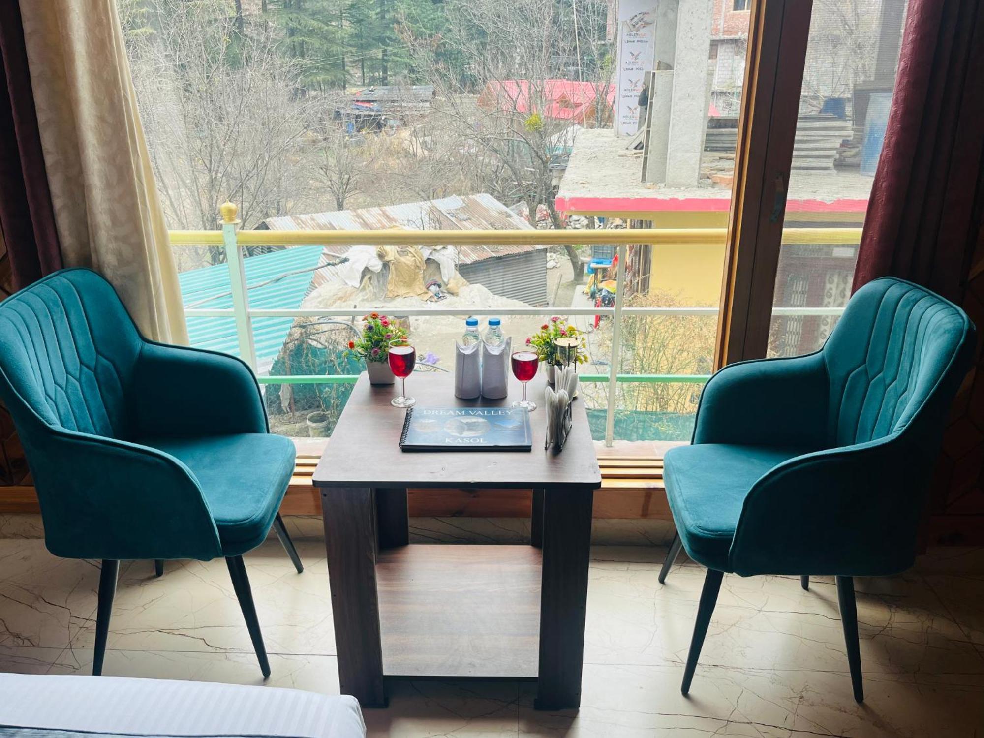 Hotel Dream Valley Kasol #Near Mall Road #River View #Parking #Gaming Zone #Open Terrace #Restaurant Eksteriør bilde